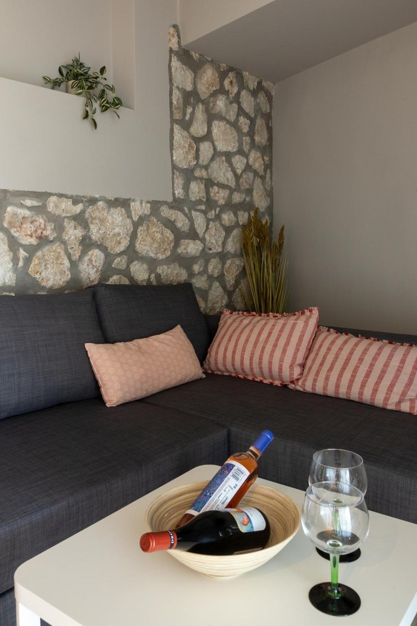 Villa Marcon Stone House Nikiana Exterior foto